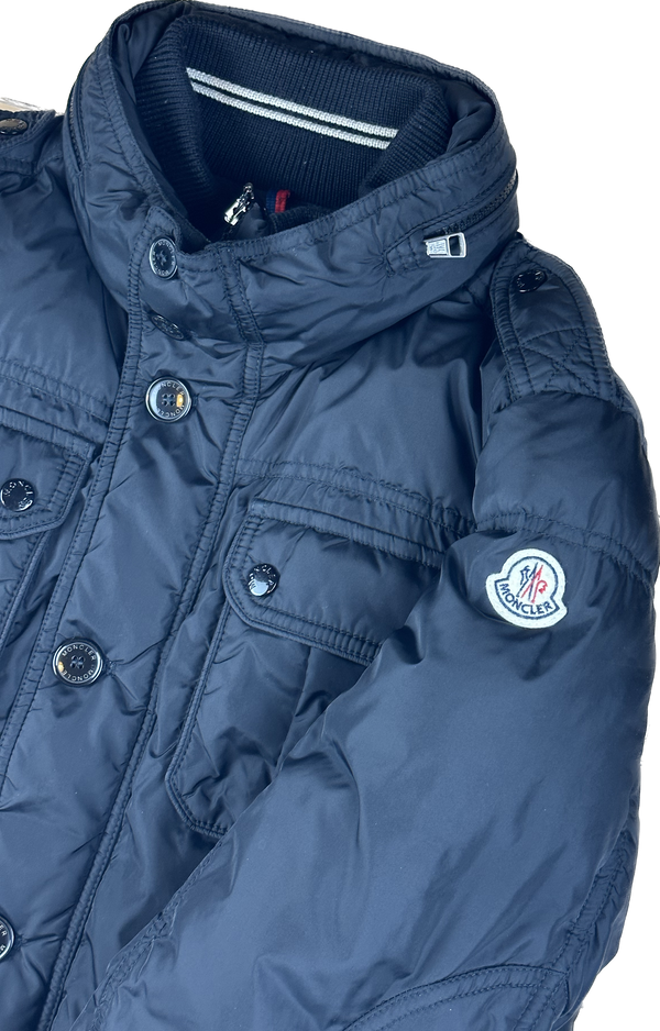 Moncler Tours